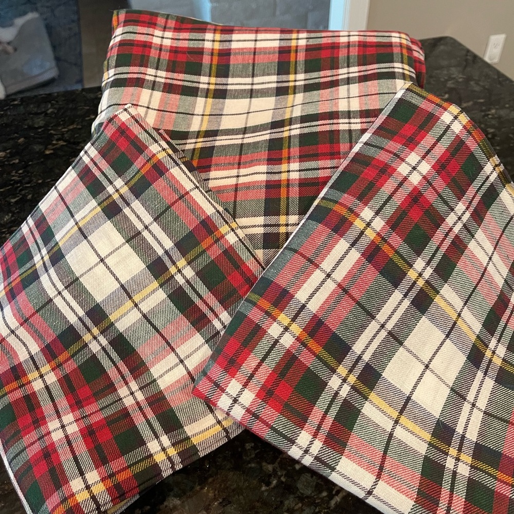 Pottery Barn King Duvet and 2 pillow shams